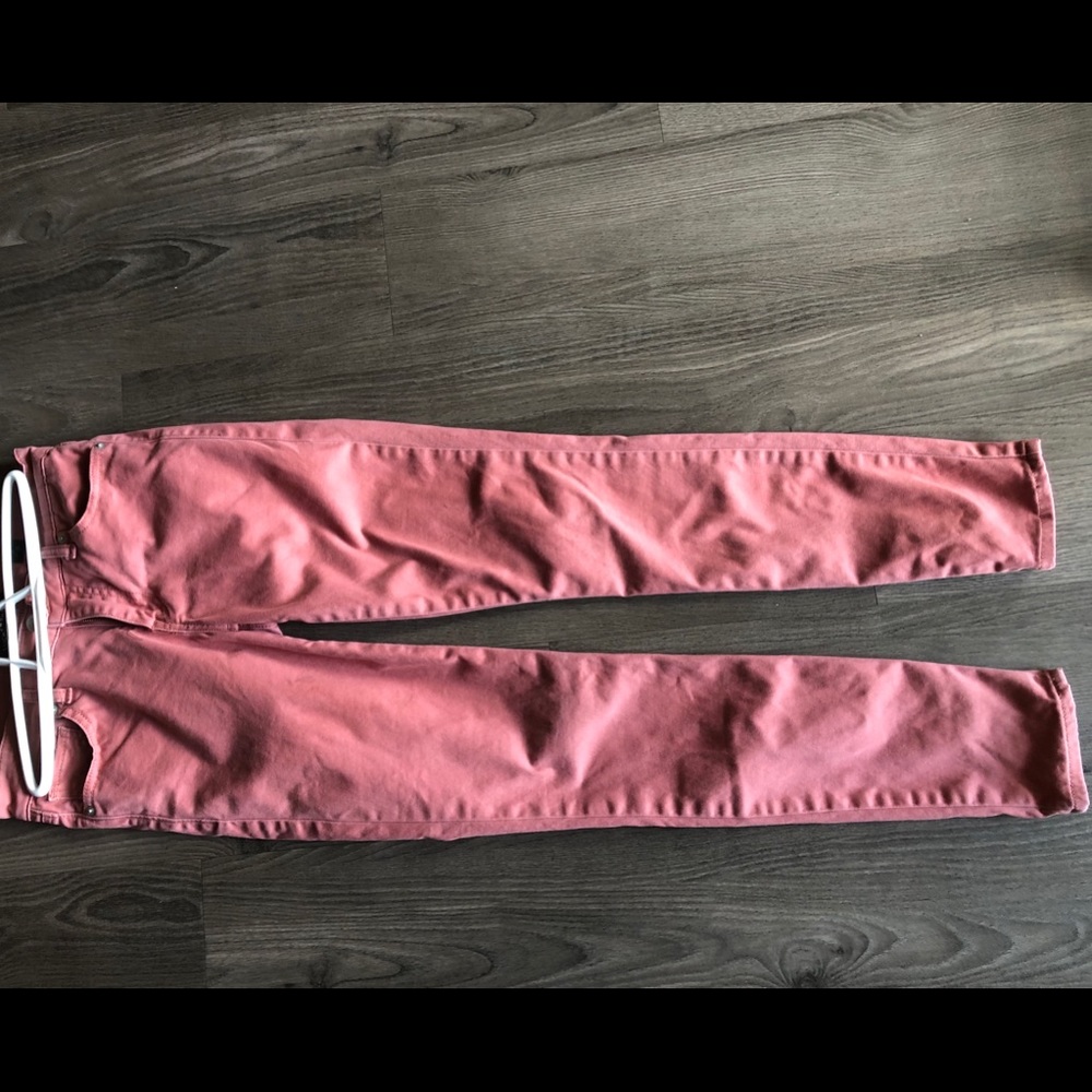Lucky Brand skinny jeans.